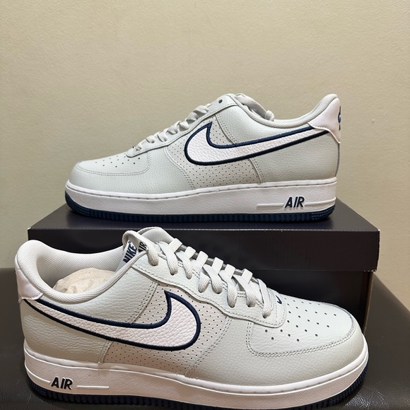 NIB Men Nike Air Force 1 '07 Shoes "Photon Dust" Black White FJ4211-002 - Picture 4 of 8